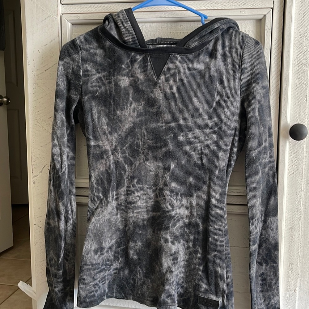 Calvin Klein long sleeve with hoodie!